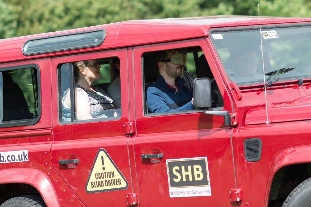 motorised-team-building-blindfold-driving
