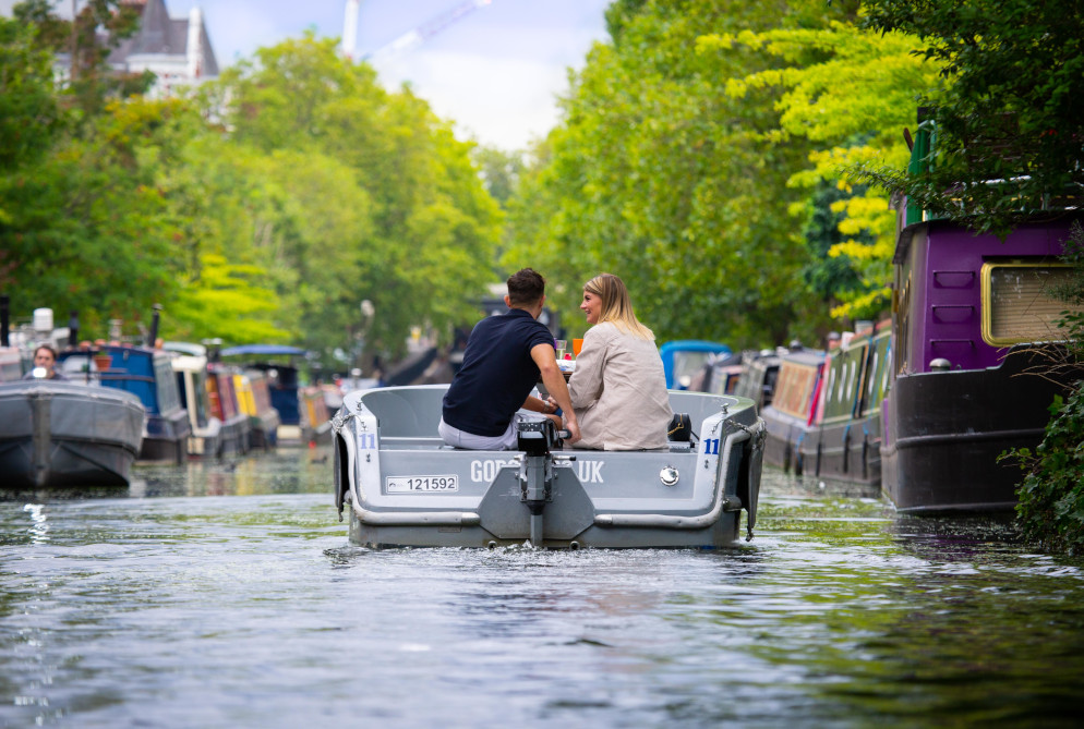 canal-boat-treasure-hunt-stern