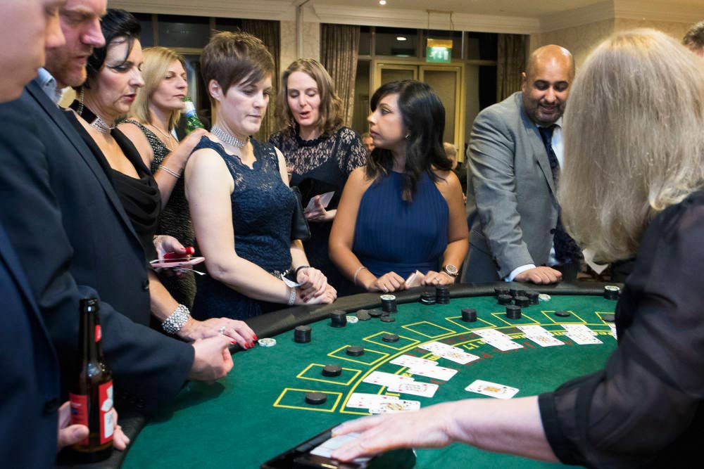 casino-night-black-night