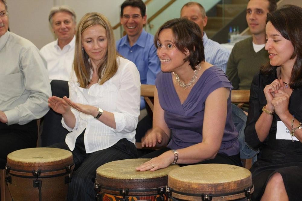 drumming-icebreaker-happy-clients