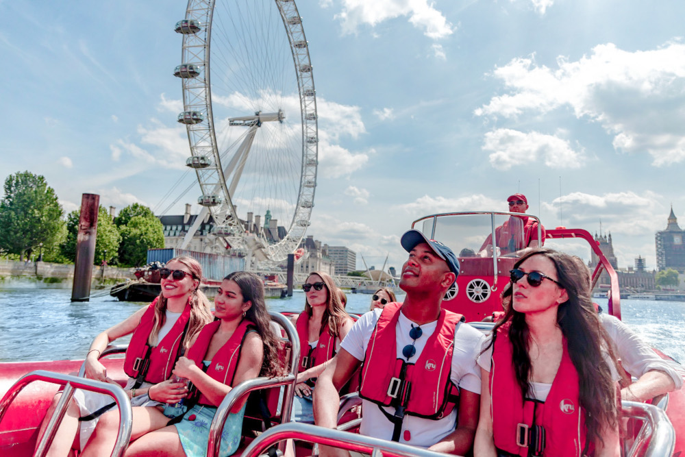 Thames-rib-treasure-hunt-london-eye